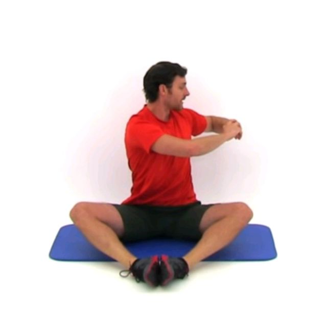 Seated Torso Rotations por Bernadette Cordeau Ejercicio Cómo hacerlo