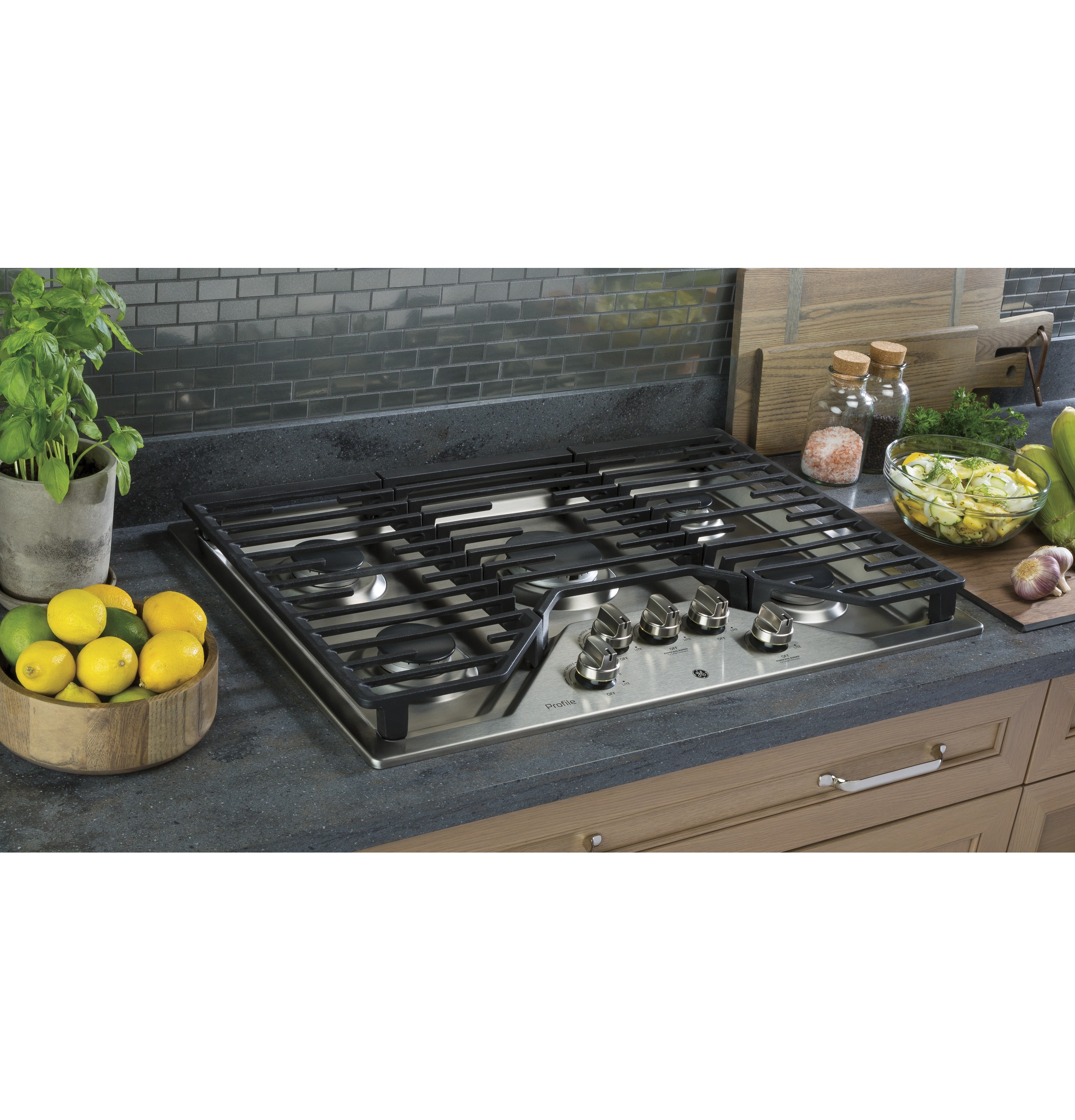 Profile PGP7030SLSS GE Profile™ 30" BuiltIn Gas Cooktop with 5
