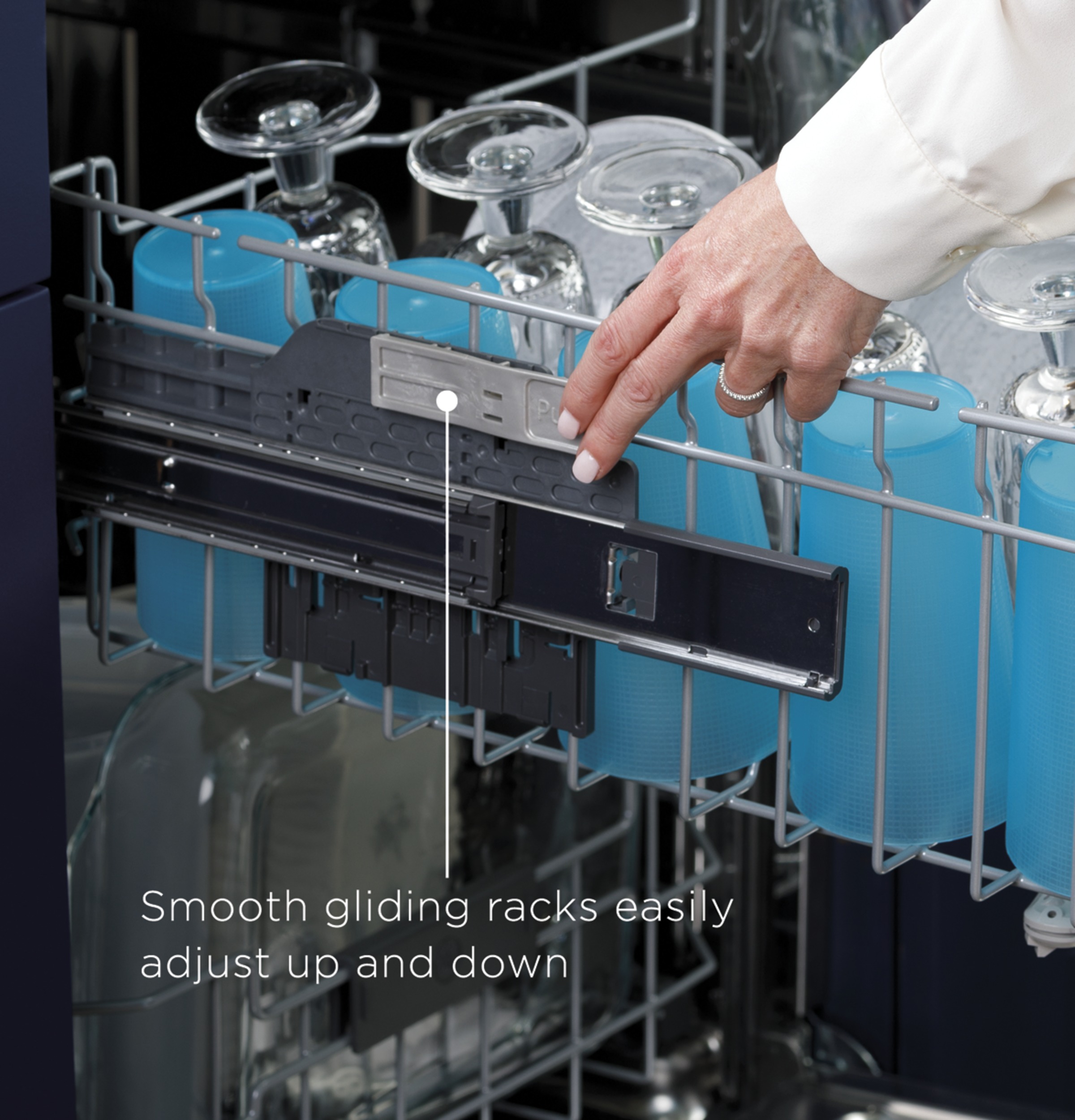 GE - GDT665SSNSS-SD - GE® Top Control with Stainless Steel Interior