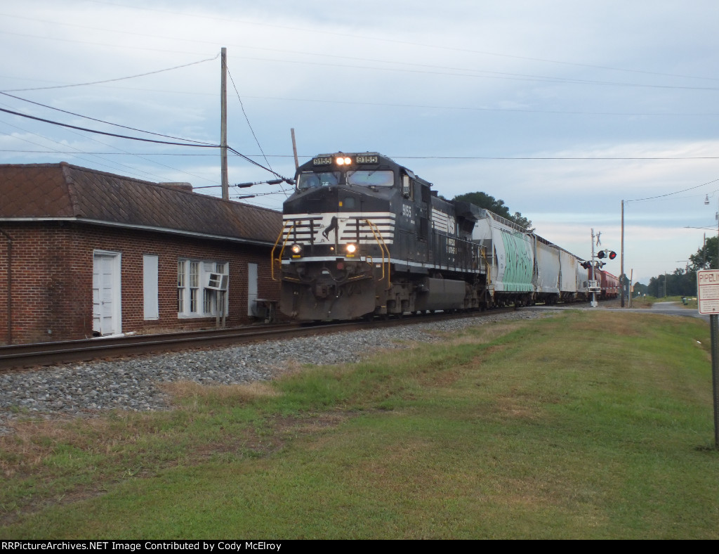 NS E14 passes Cove City