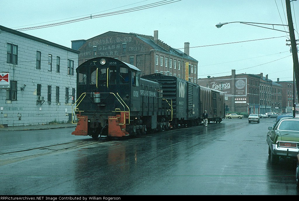 Portland Terminal Railroad (PTM) Switching Action on Commercial Street