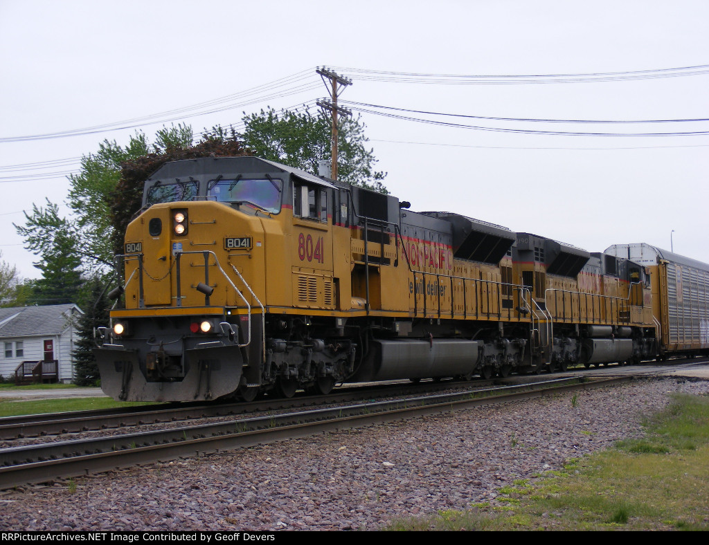 UP 8041