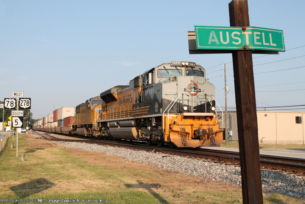 UPs Rio Grande Heritage SD70ACe 1989 leads I2G east