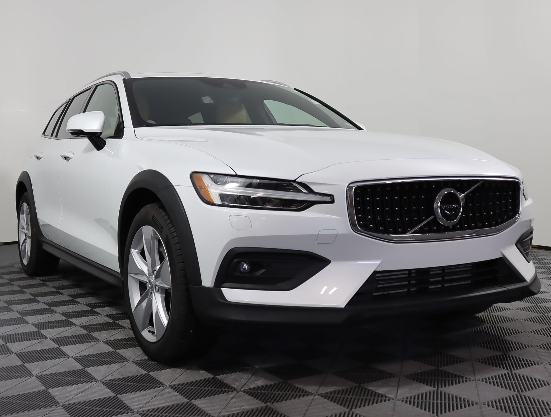 Certified PreOwned 2020 Volvo V60 Cross Country T5 AWD