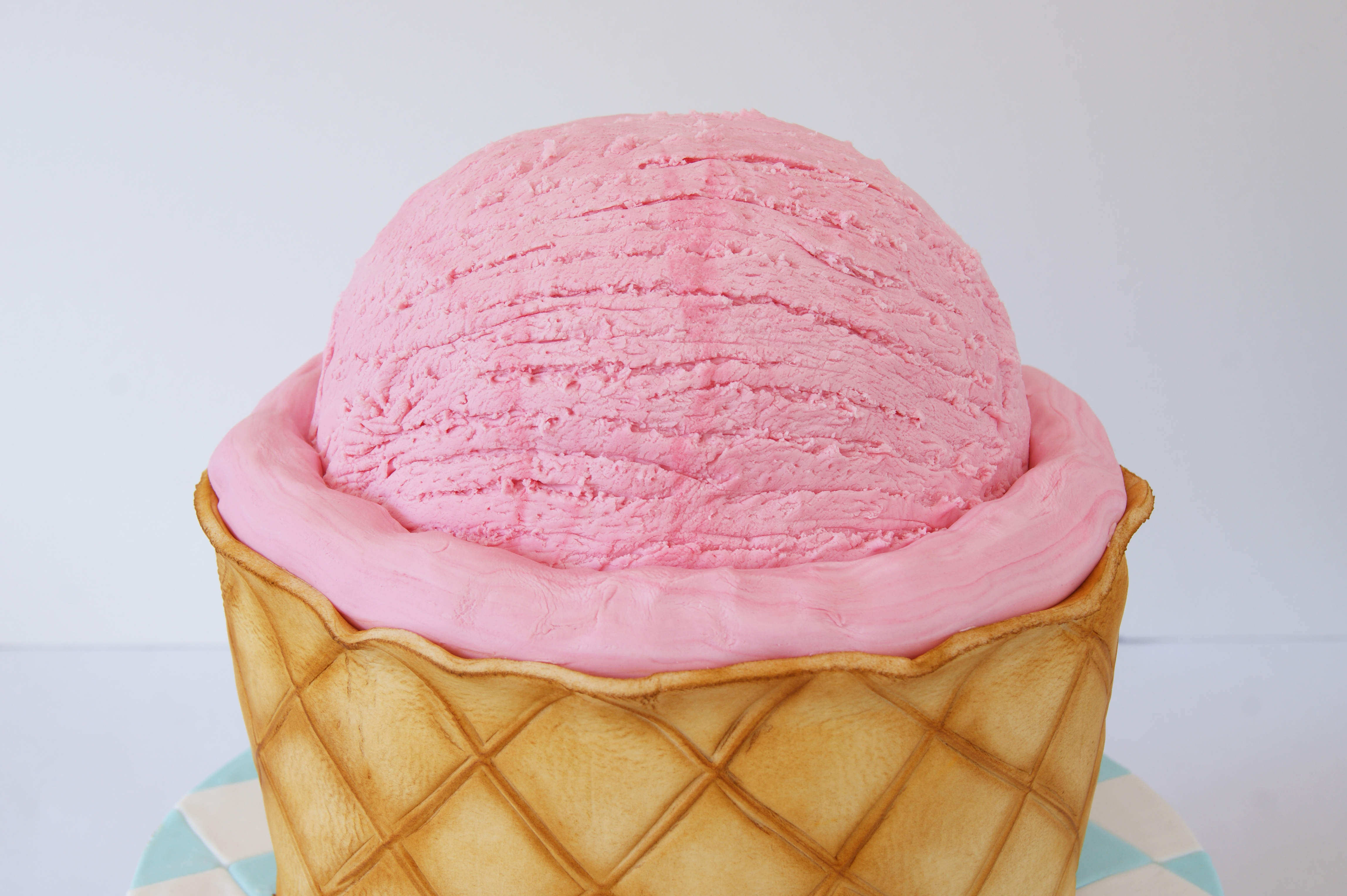 Giant Ice Cream Cake Satin Ice