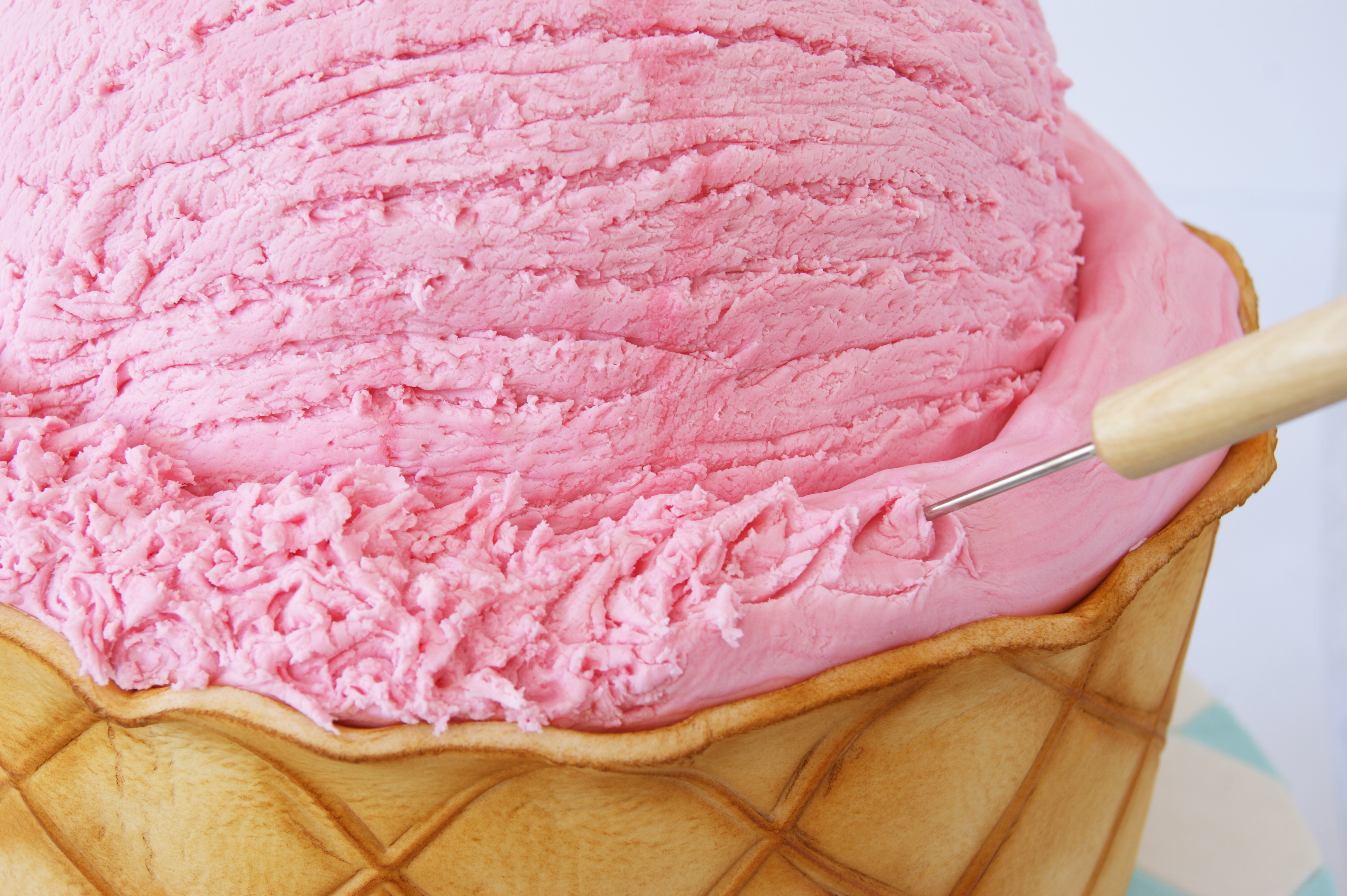 Giant Ice Cream Cake Satin Ice