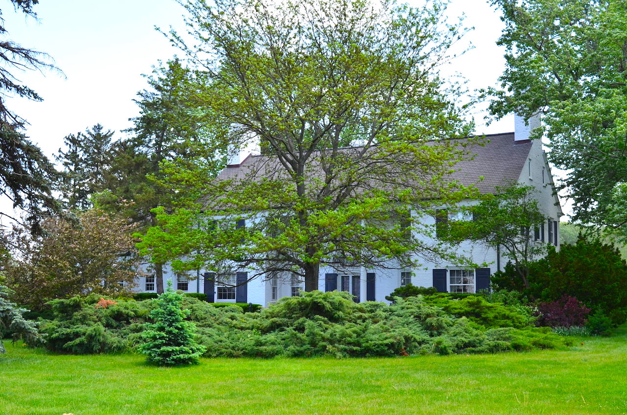 Beautiful 6 bedroom, 5 bath home on 11 acres in Goshen, Indiana