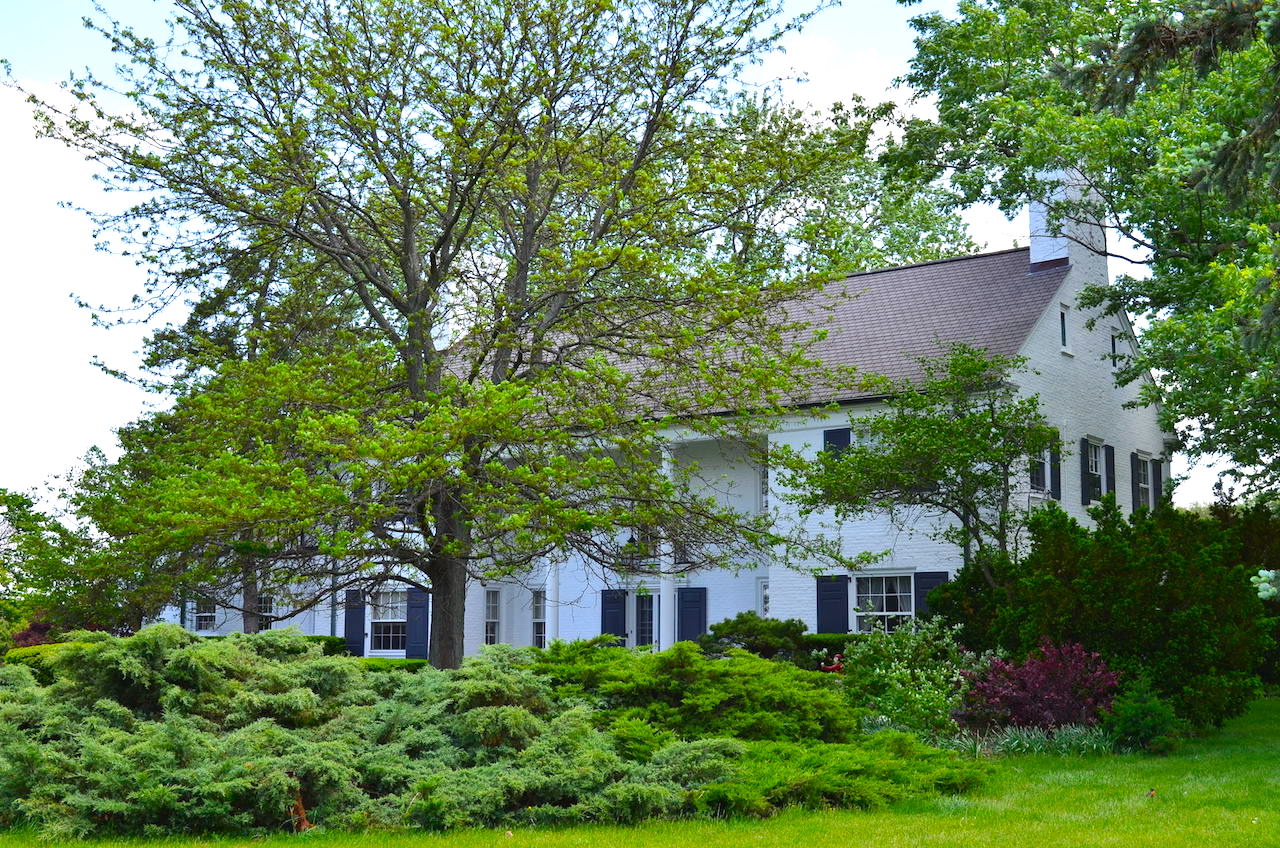 Beautiful 6 bedroom, 5 bath home on 11 acres in Goshen, Indiana