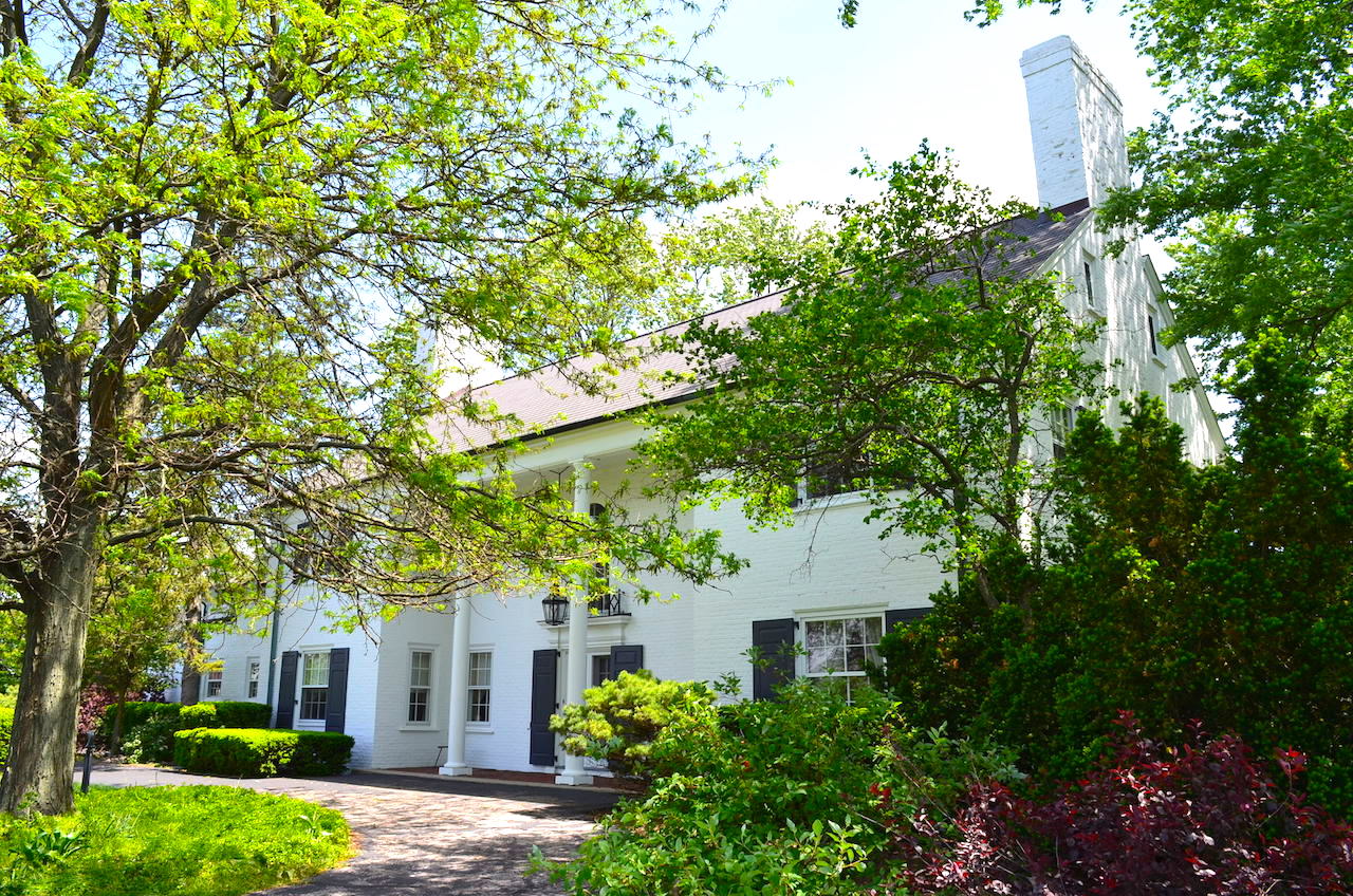 Beautiful 6 bedroom, 5 bath home on 11 acres in Goshen, Indiana