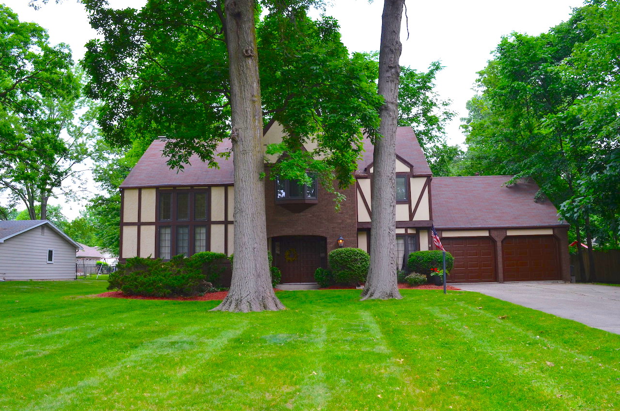 Beautiful 4 bedroom home in the Walden neighborhood Scheerer