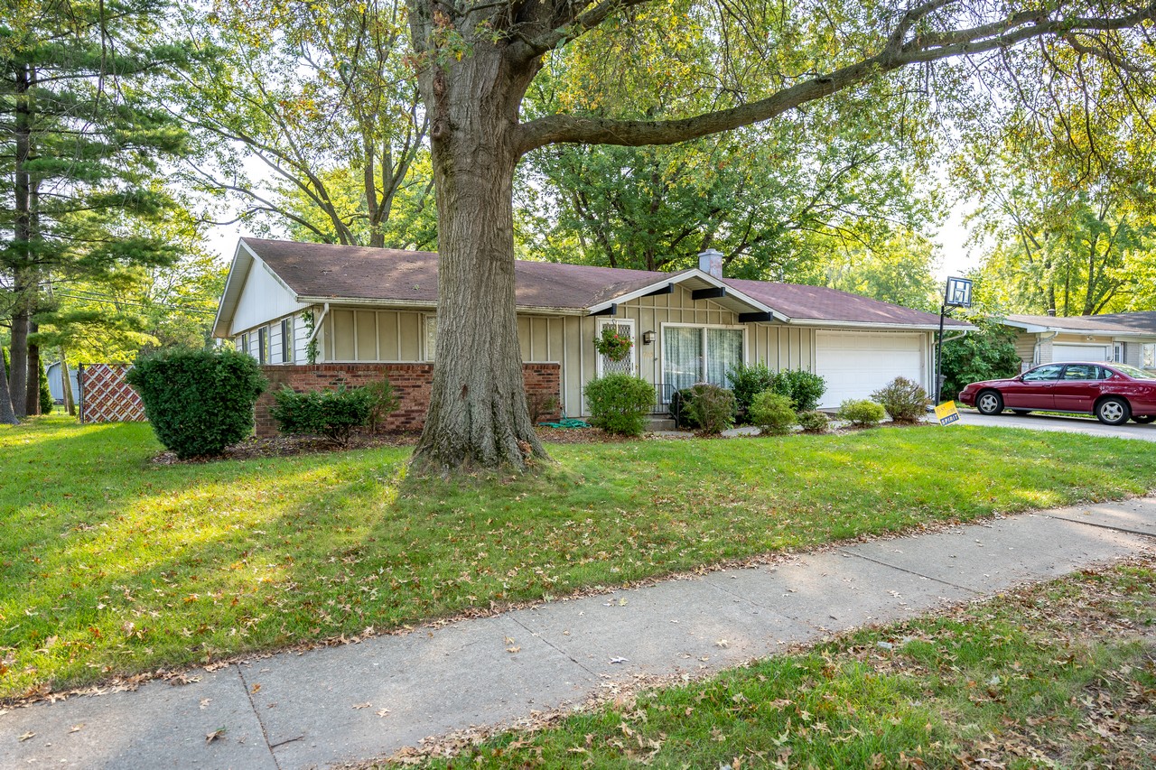 3 rentals in Fort Wayne for Shearer McCulloch Auction