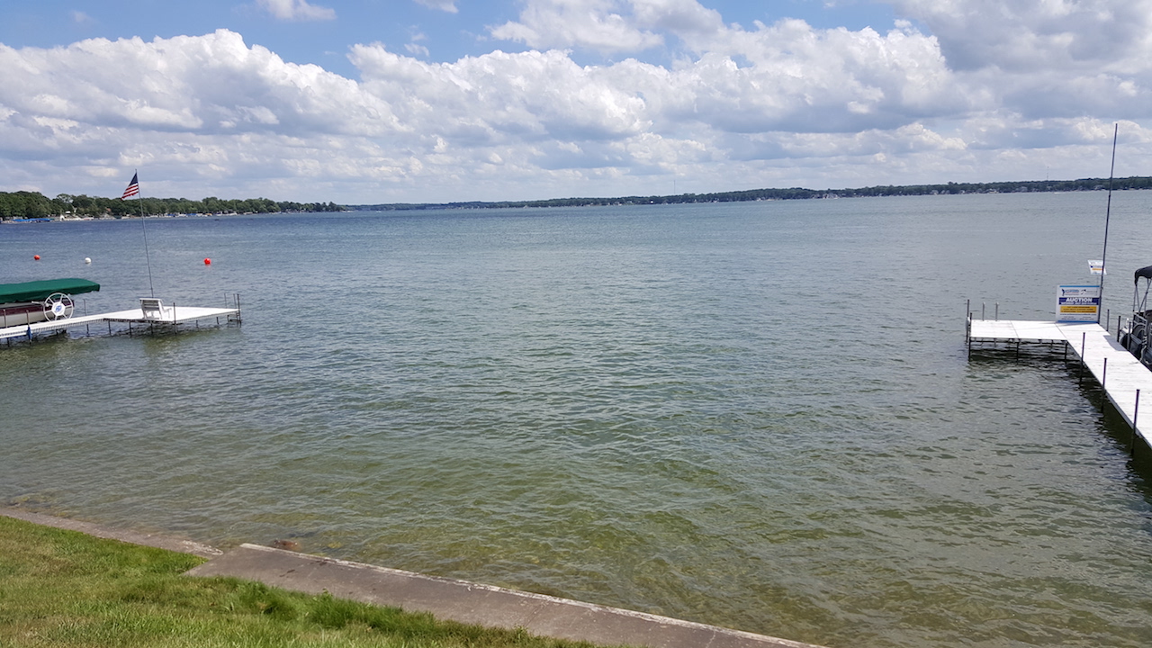 Lakefront Home on Lake Wawasee Scheerer McCulloch Indiana Auctions