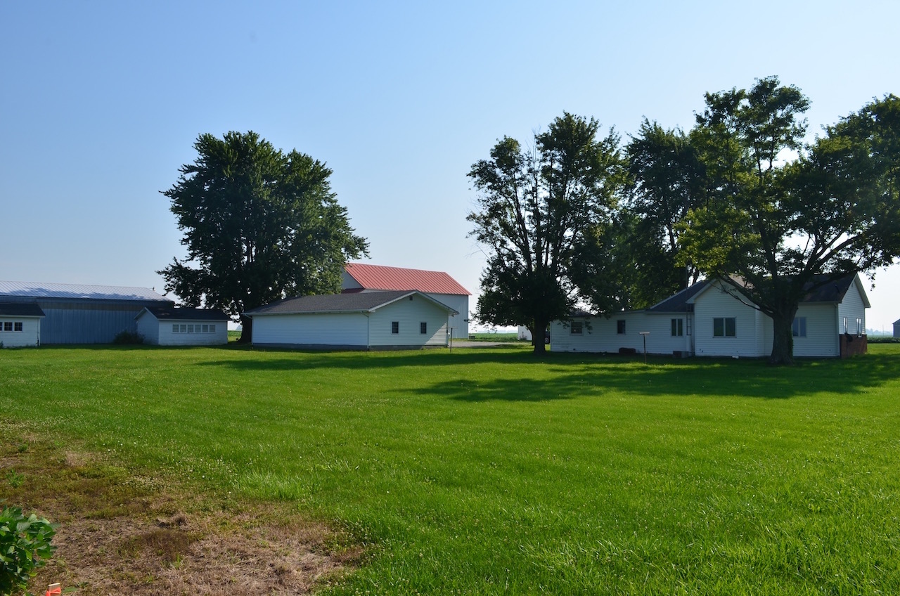 County Home Auction in Warren w/ 2.5+/ Acres. Scheerer McCulloch