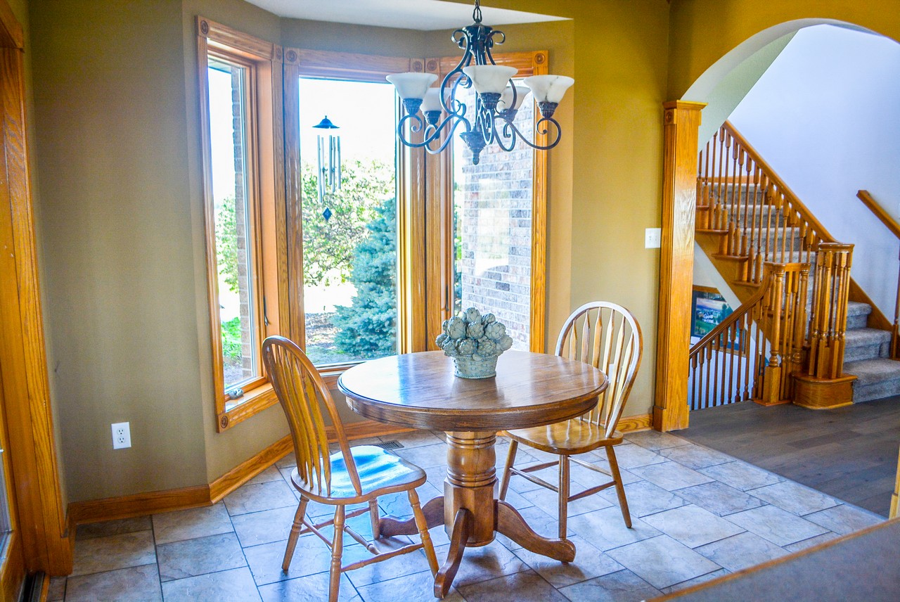 Immaculate 5 Bedroom 5.5 Bathroom Home in Churubusco Scheerer