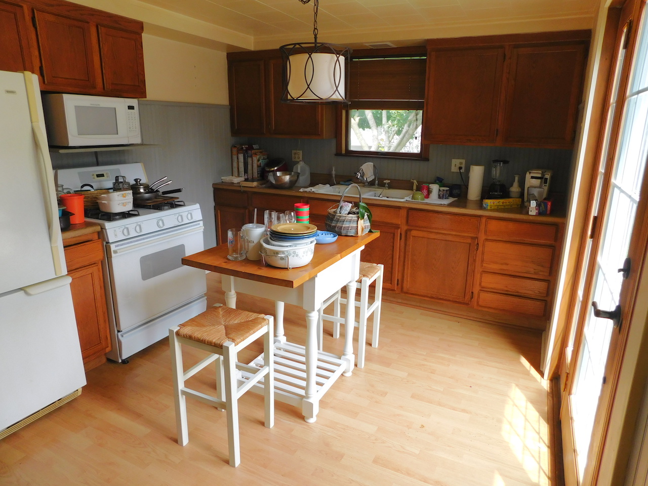 Well maintained 3 bedroom home and garages in Markle Indiana Scheerer McCulloch Indiana