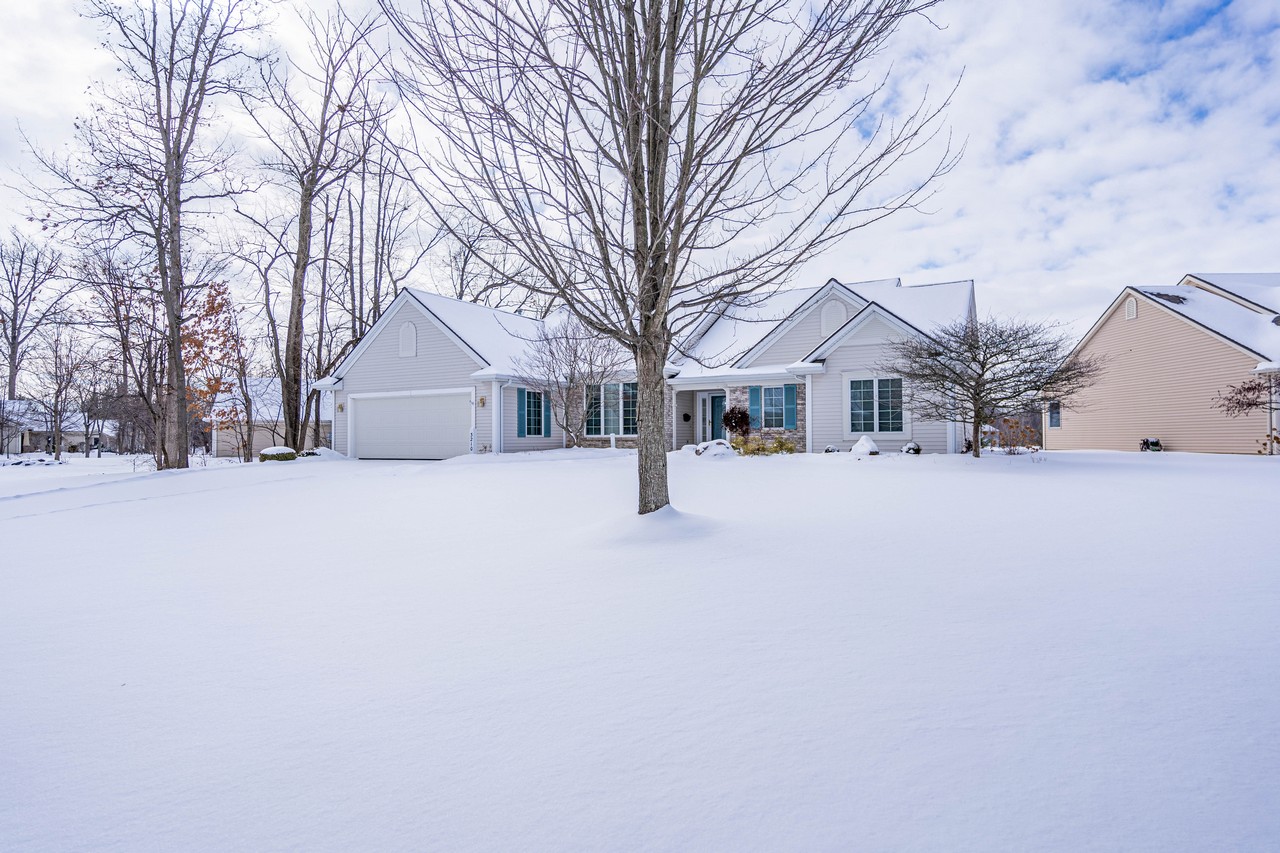 BEAUTIFUL 2 BR 2 BA WATERFRONT VILLAMINIUM IN ABOITE TOWNSHIP