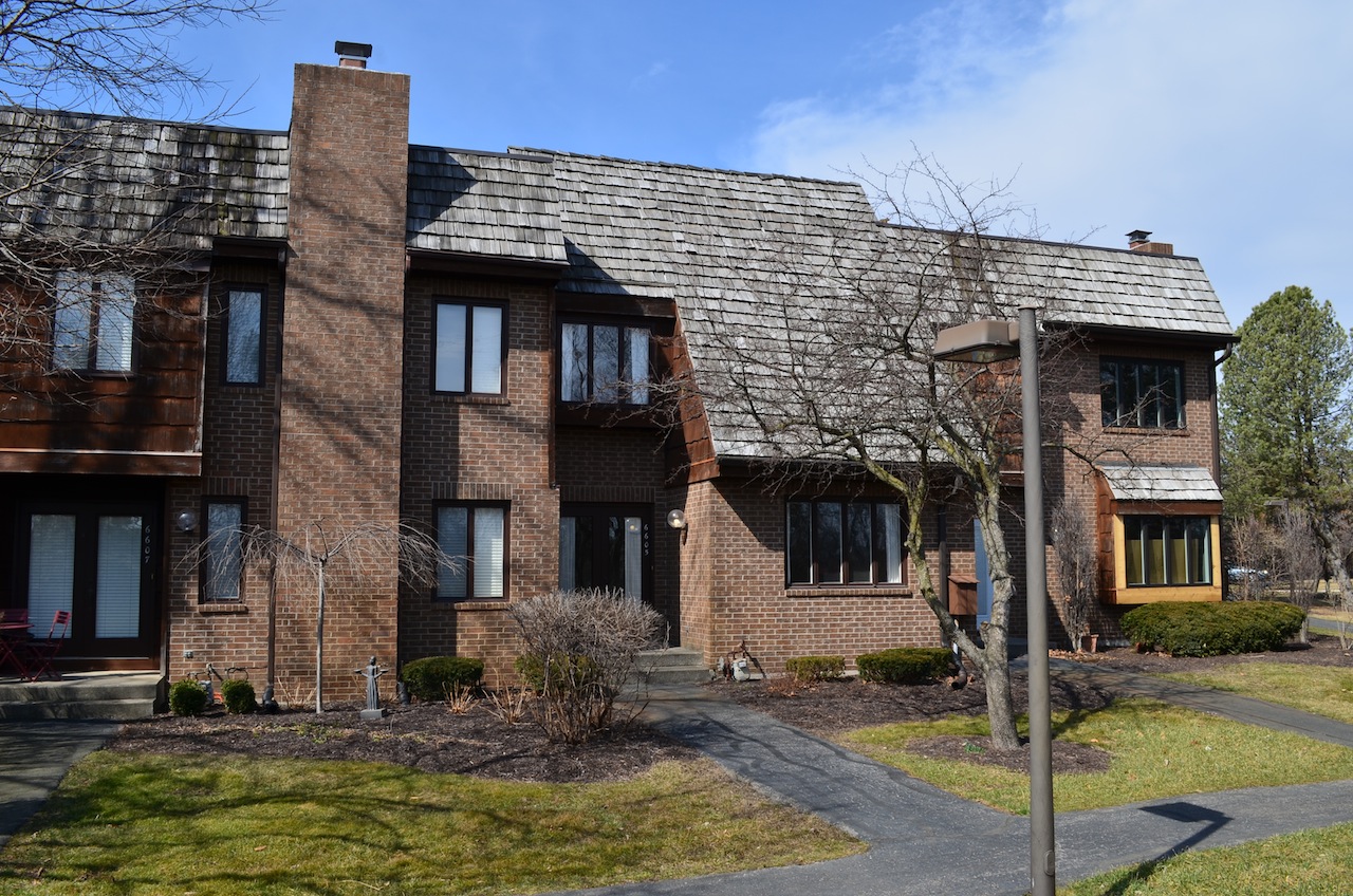 Real Estate in Covington Creek Condos Scheerer McCulloch Indiana