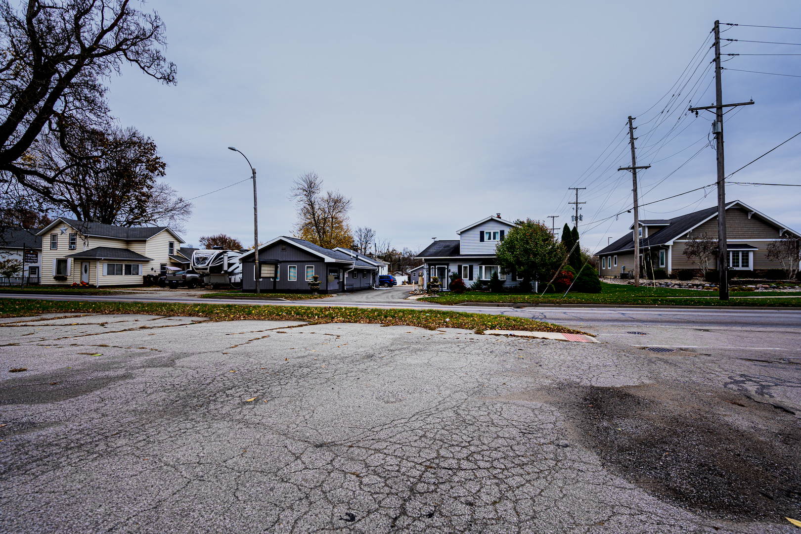 ENDLESS POSSIBILITIES! 807 Lincolnway South ∙ Ligonier, Indiana