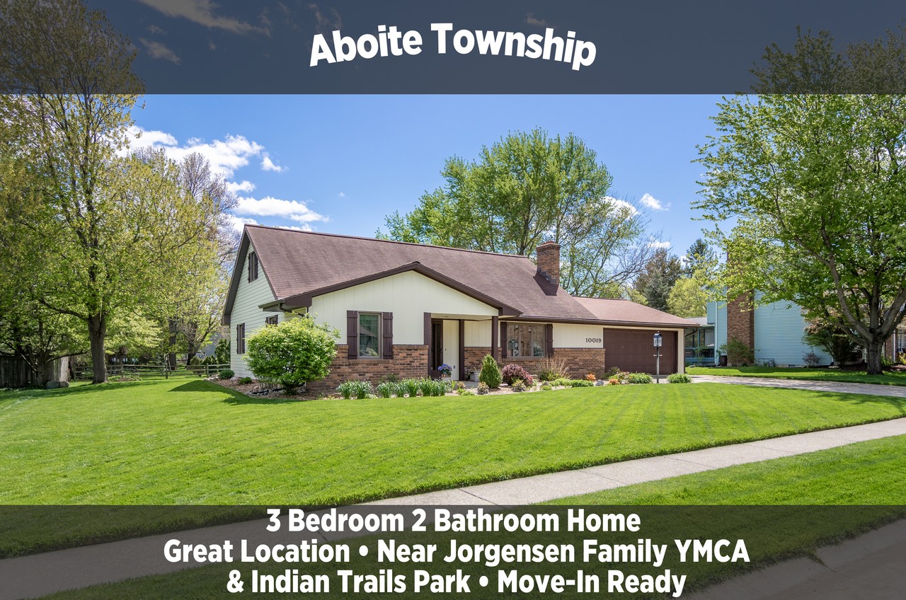 Beautiful 3 Bedroom 2 Bathroom Home in Aboite Township Scheerer