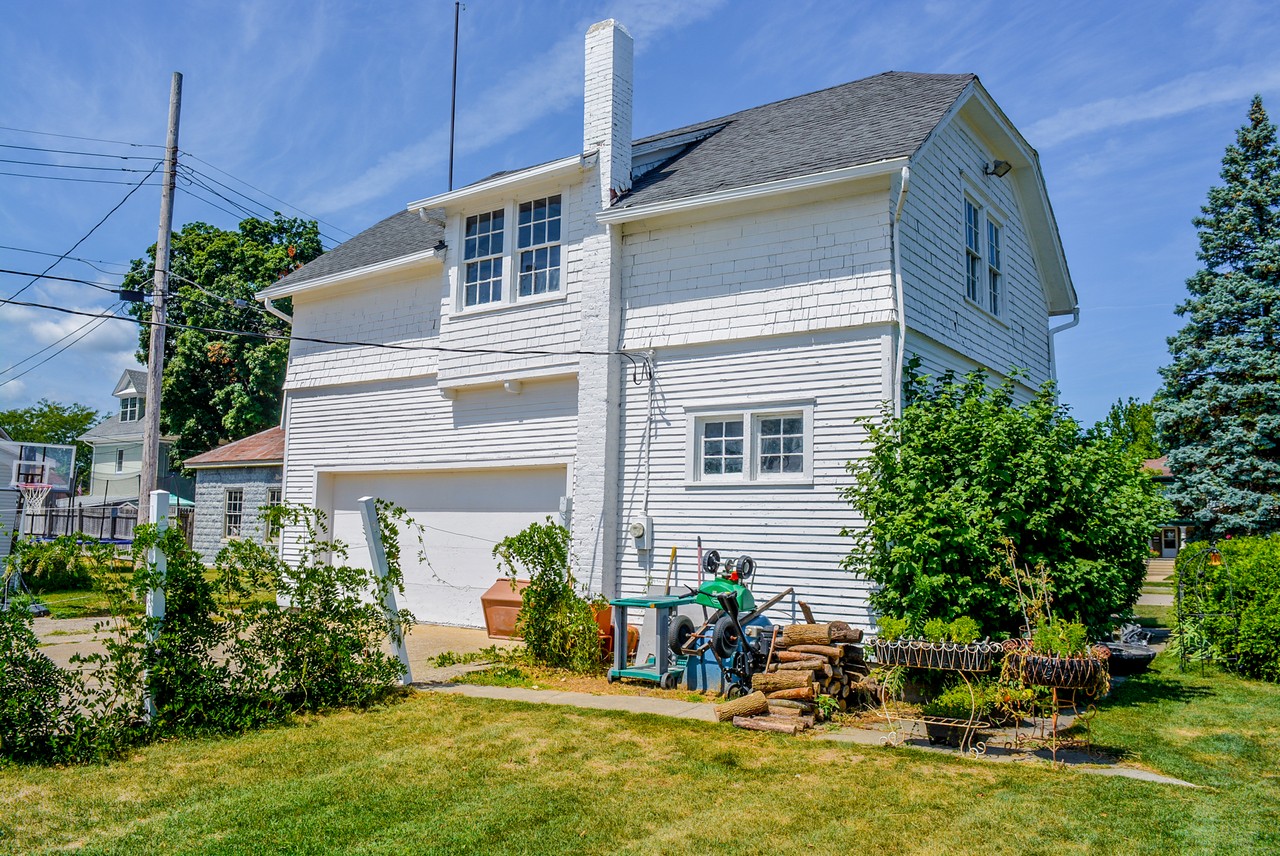 Stunning 6 Bedroom 6 Bathroom Historic Mansion in Kendallville