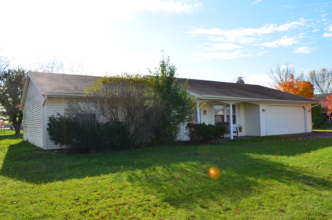 3 bedroom home and garage in the Maple Ridge addition Grabill