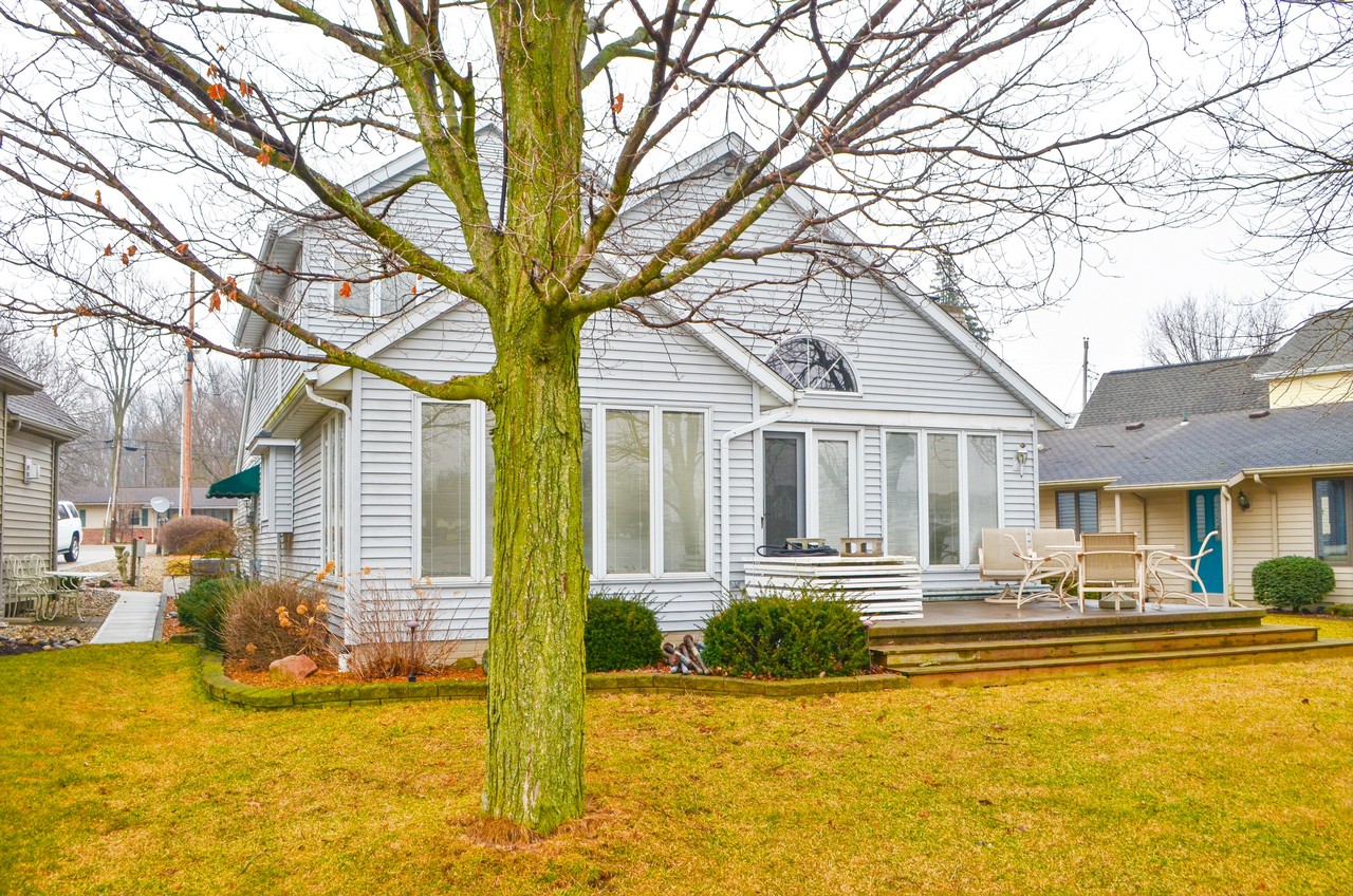 Beautiful 2 bedroom, 2 bath home on Hamilton Lake Scheerer McCulloch