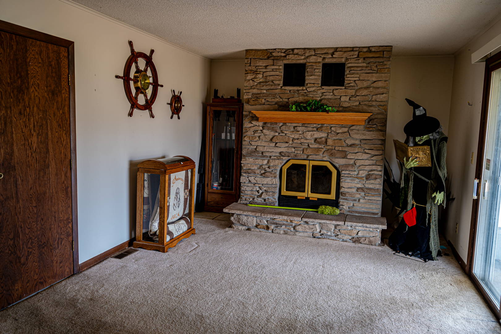 BUY IT NOW!! MAKE AN OFFER! MOTIVATED SELLERS. 1.26+/ Acres !! 10719W