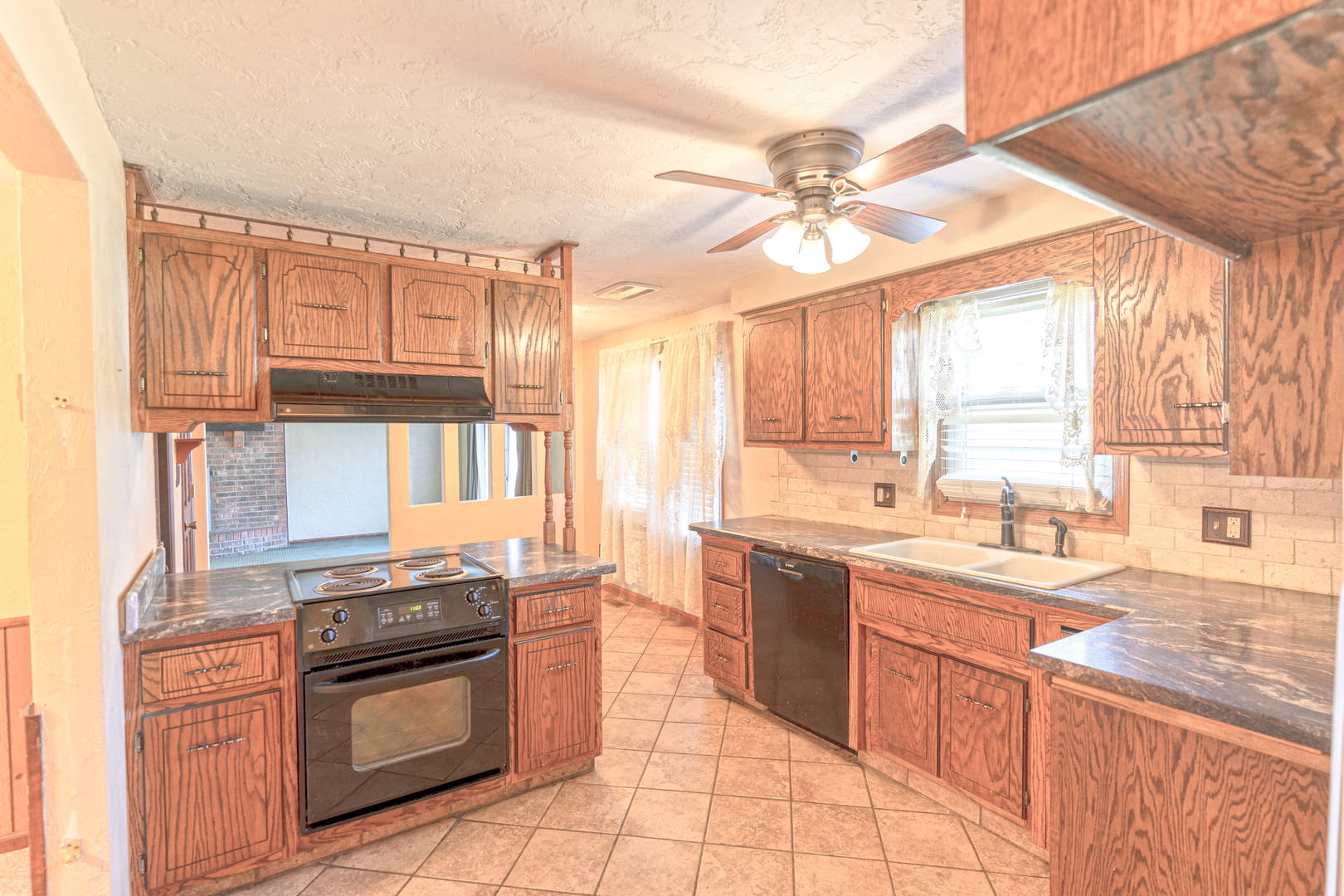 Three Bedroom 2.5 Bath 1542SF • Home in Anderson, Indiana