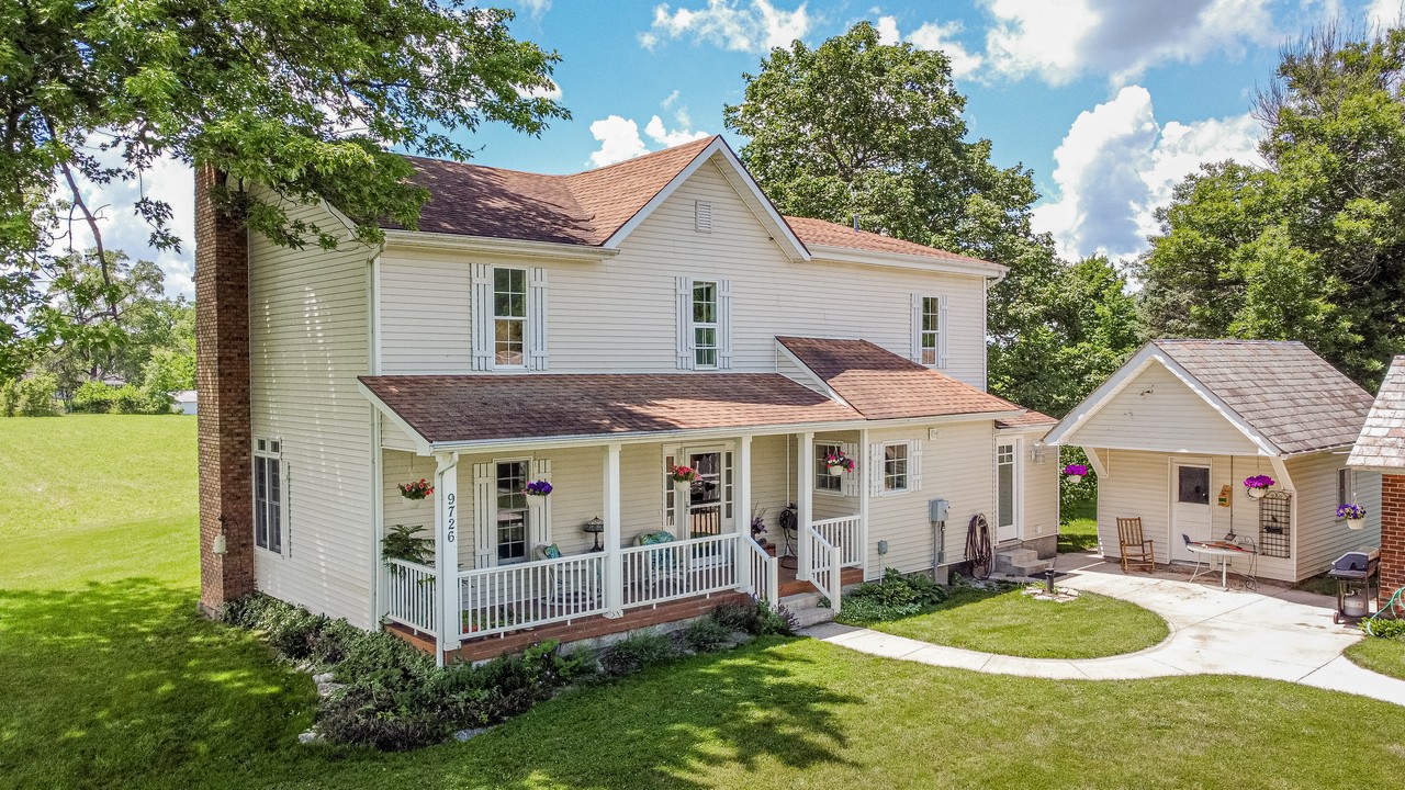 BEAUTIFUL 5 BR 4 BA HOME ON 4.19+/ ACRES IN MARKLE Scheerer McCulloch Indiana Auctions