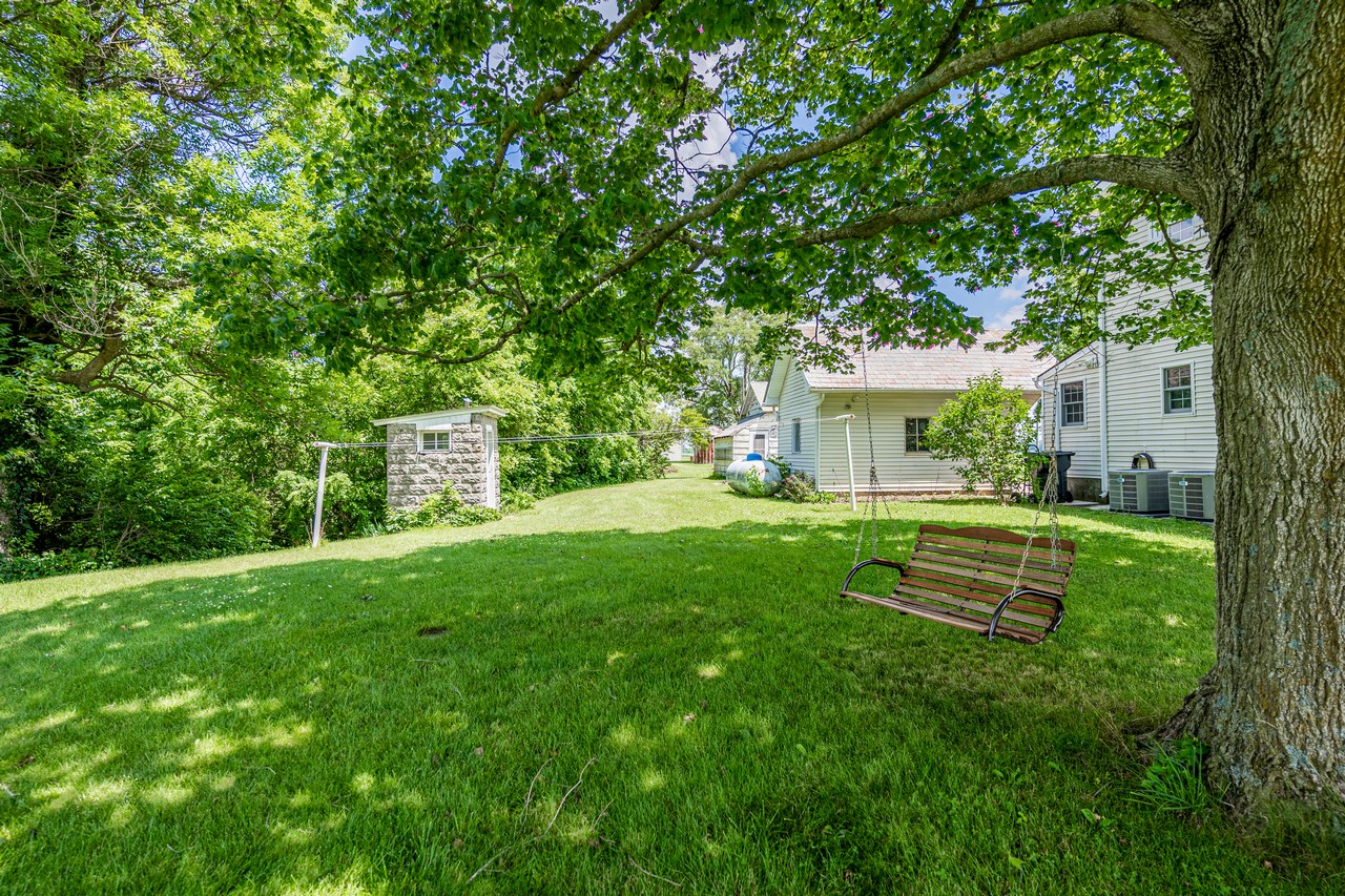 BEAUTIFUL 5 BR 4 BA HOME ON 4.19+/ ACRES IN MARKLE Scheerer McCulloch Indiana Auctions