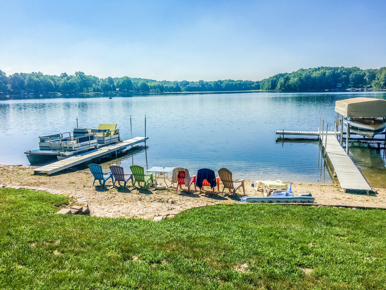 2 Bedroom Lakefront Home on Lake Lavine in Coldwater Michigan