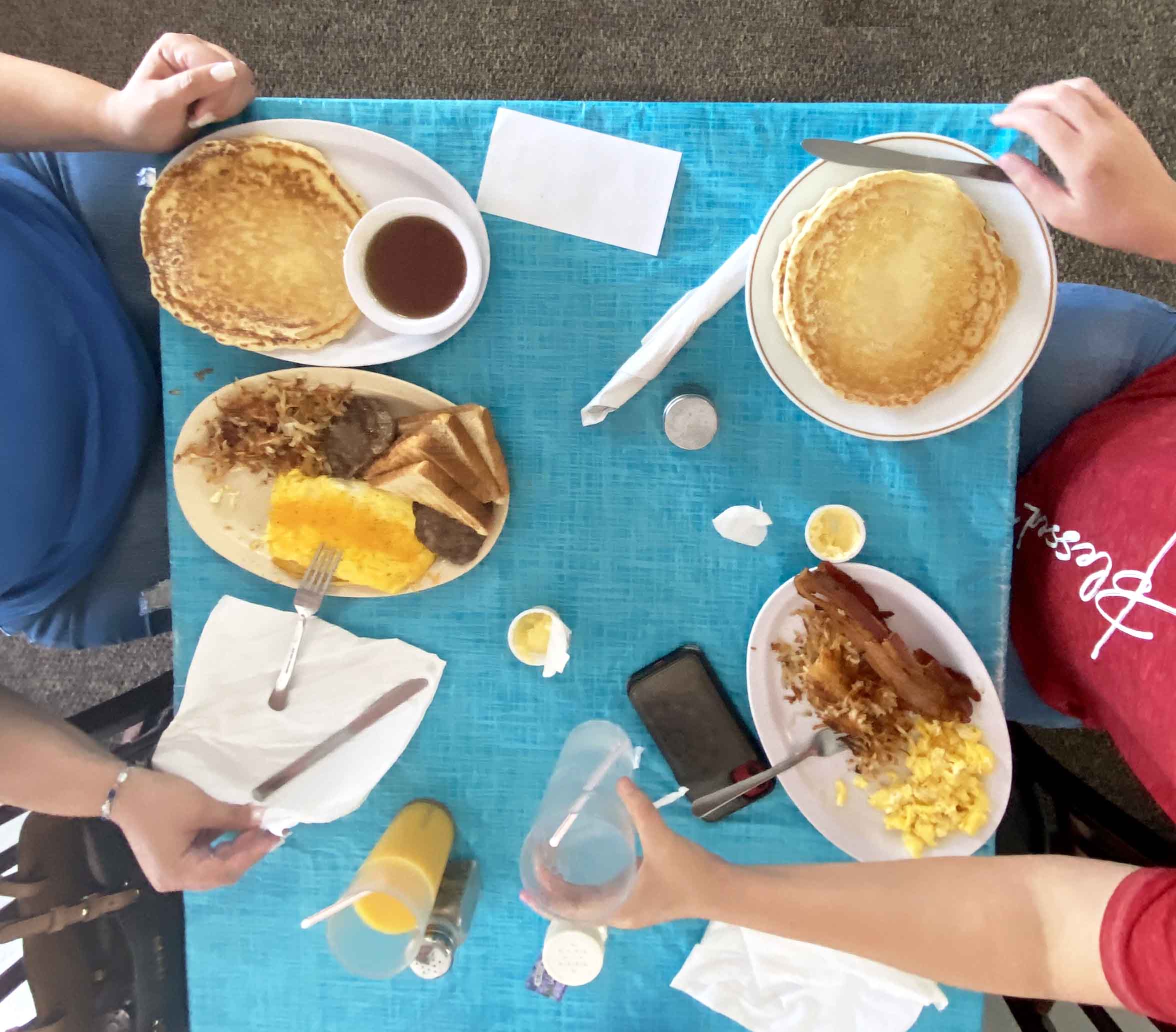 Livingston Specialty Merchants' Guild Alma's Courthouse Whistle Stop Cafe