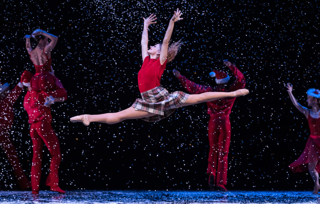 Smuin Ballet Christmas Review Holiday dance is both traditional and sexy in Smuin's