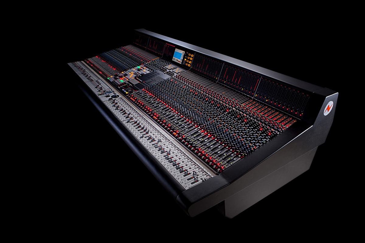 Top Rated Mixing Consoles » Sonic Circus