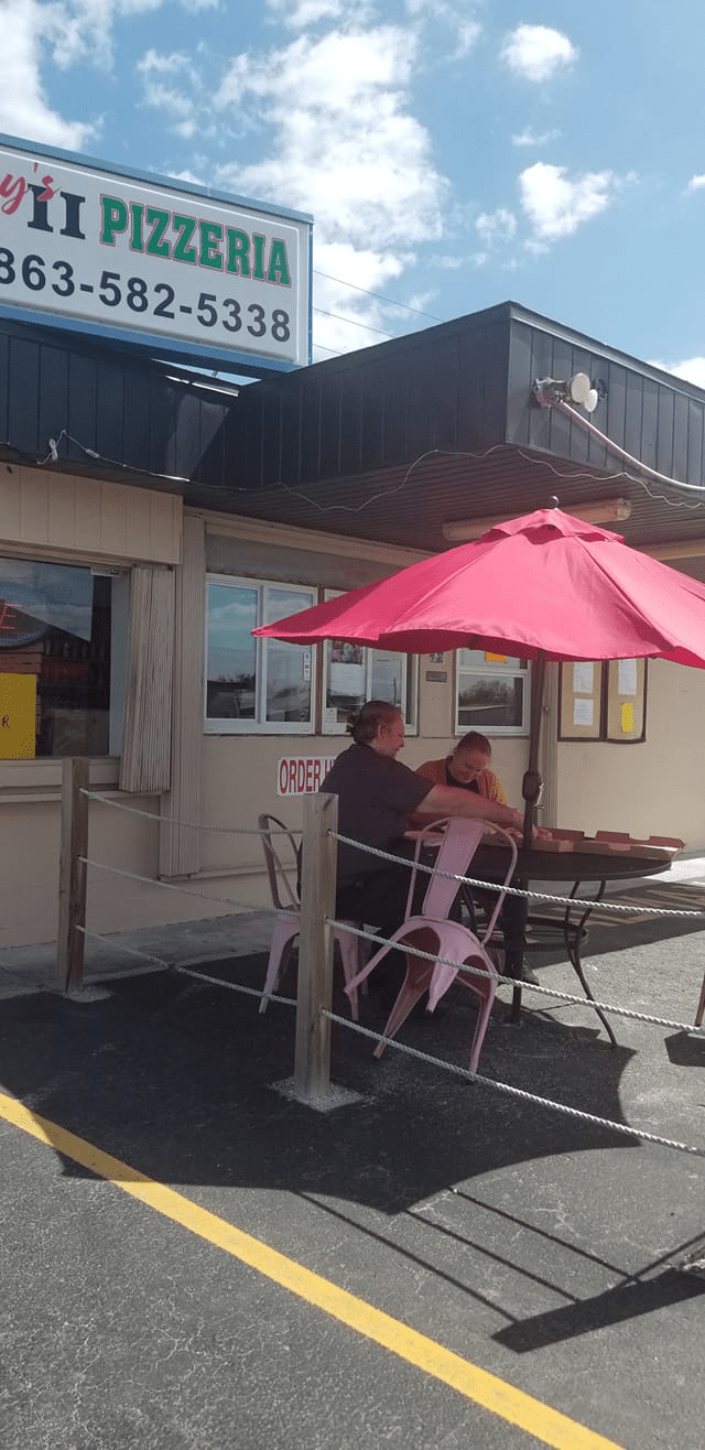 Tony's II Pizzeria Serves GlutenFree Pizza in Sebring, FL 33870