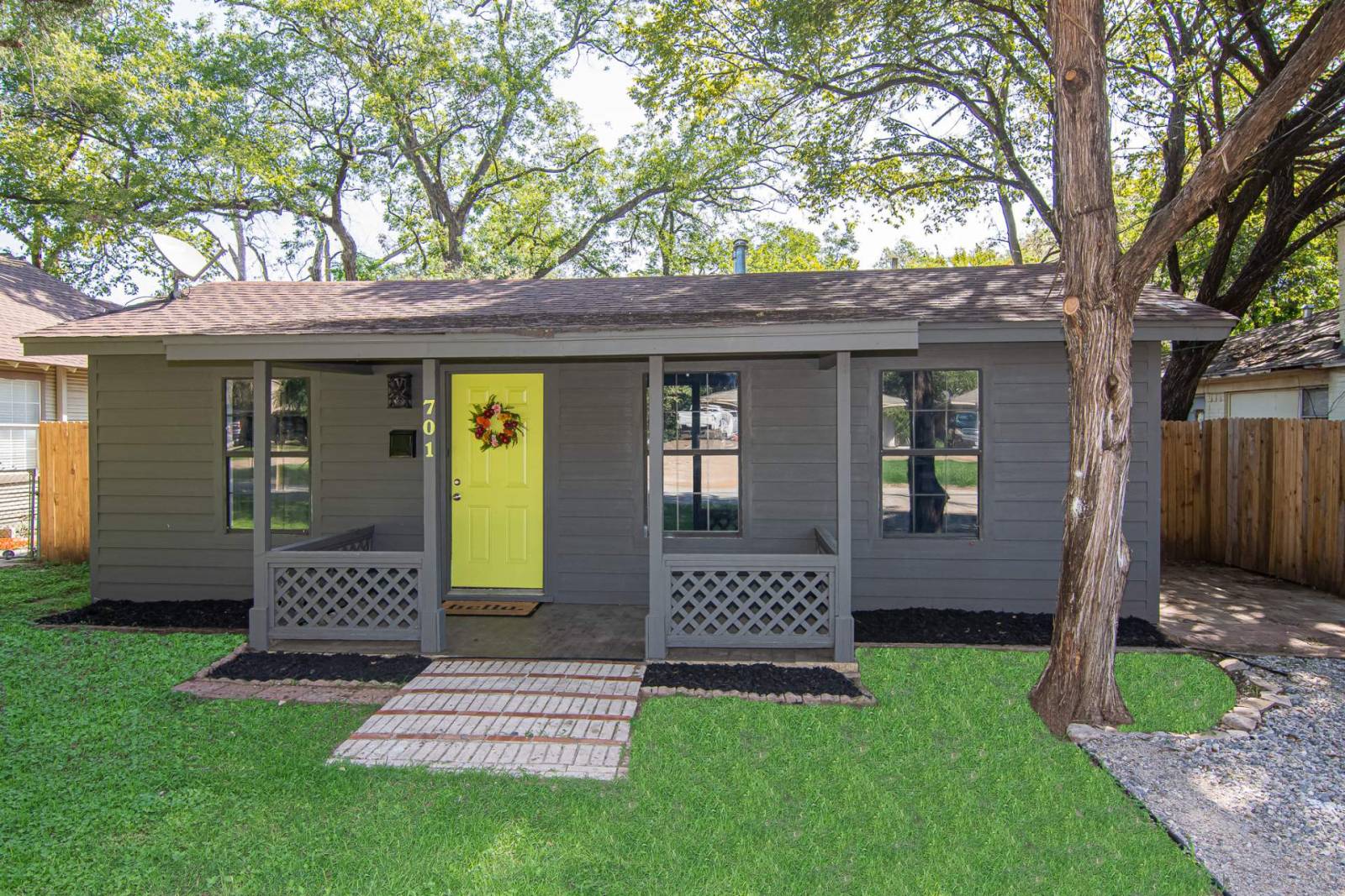 Arlington Vacation Rental The Pecan House Prime Location near AT&T