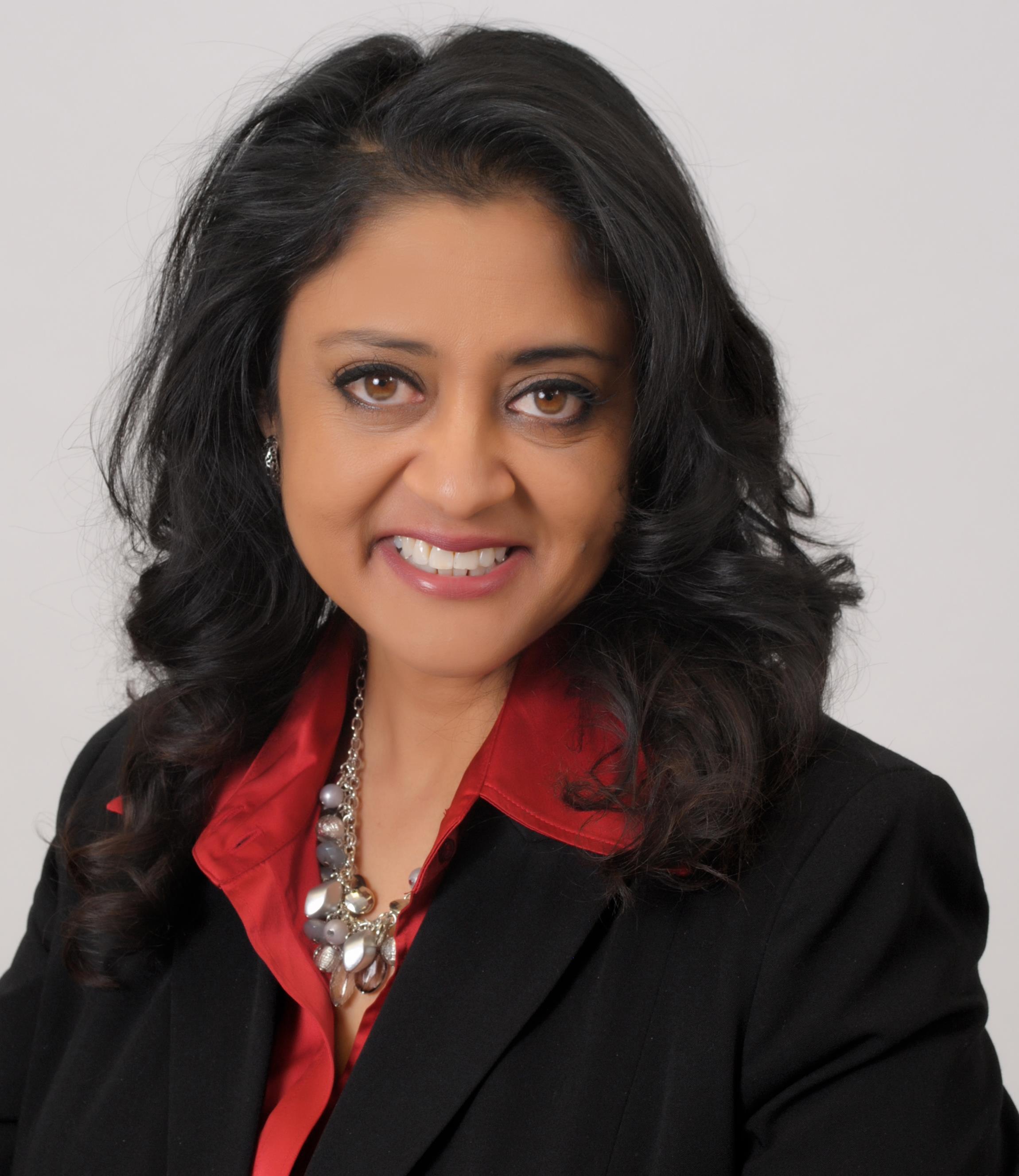 Real Estate Agent Nikki Patel Merced, CA