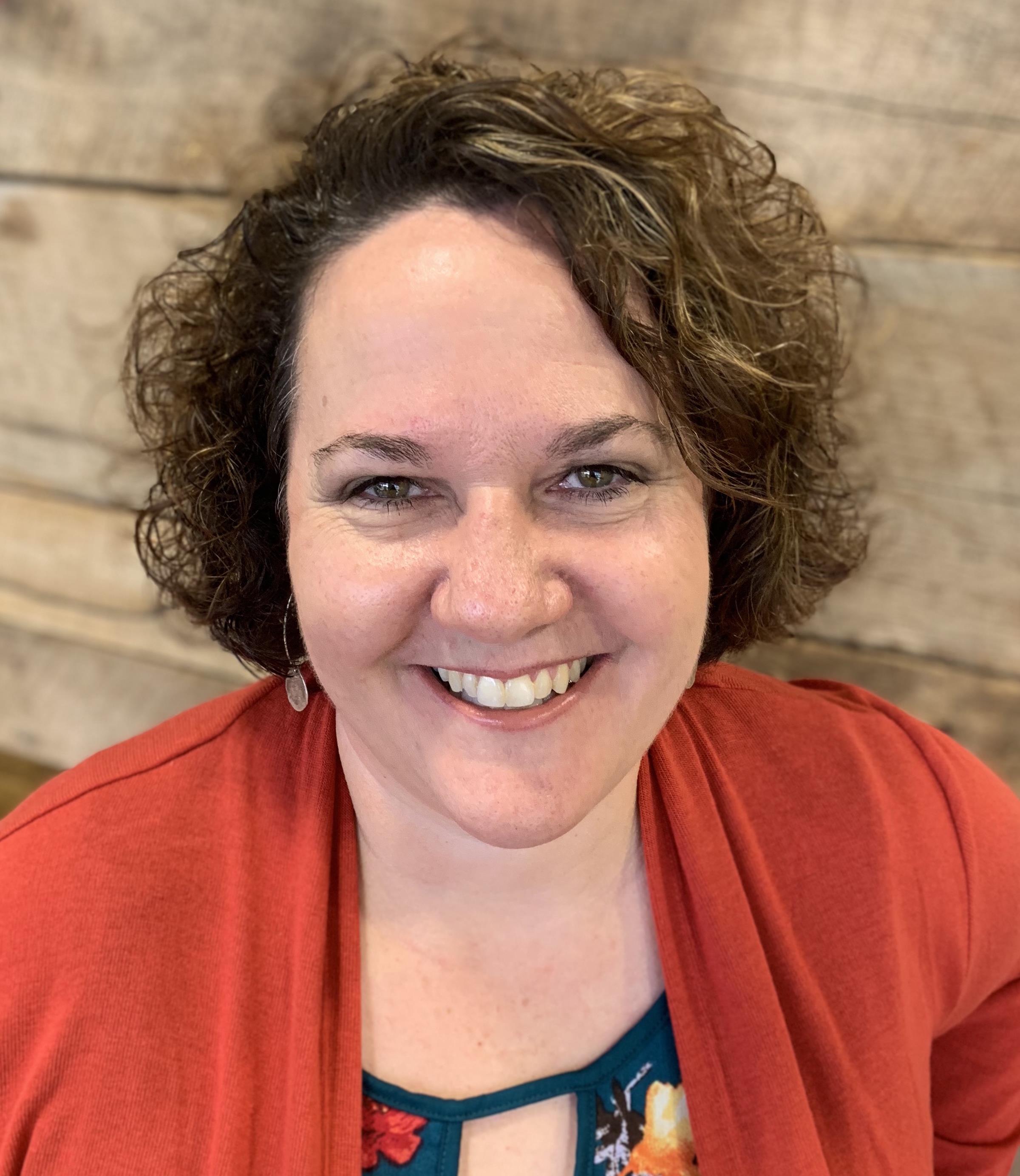 Real Estate Agent Shelley Gallamore Waukesha, WI