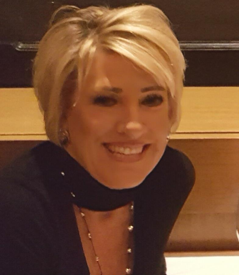 Real Estate Agent Tina May Sandusky, OH.