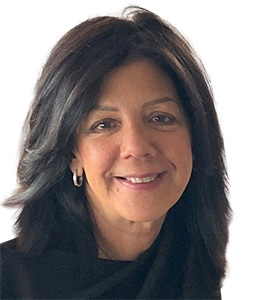 Real Estate Agent Roxanne Ryan Hawley, PA