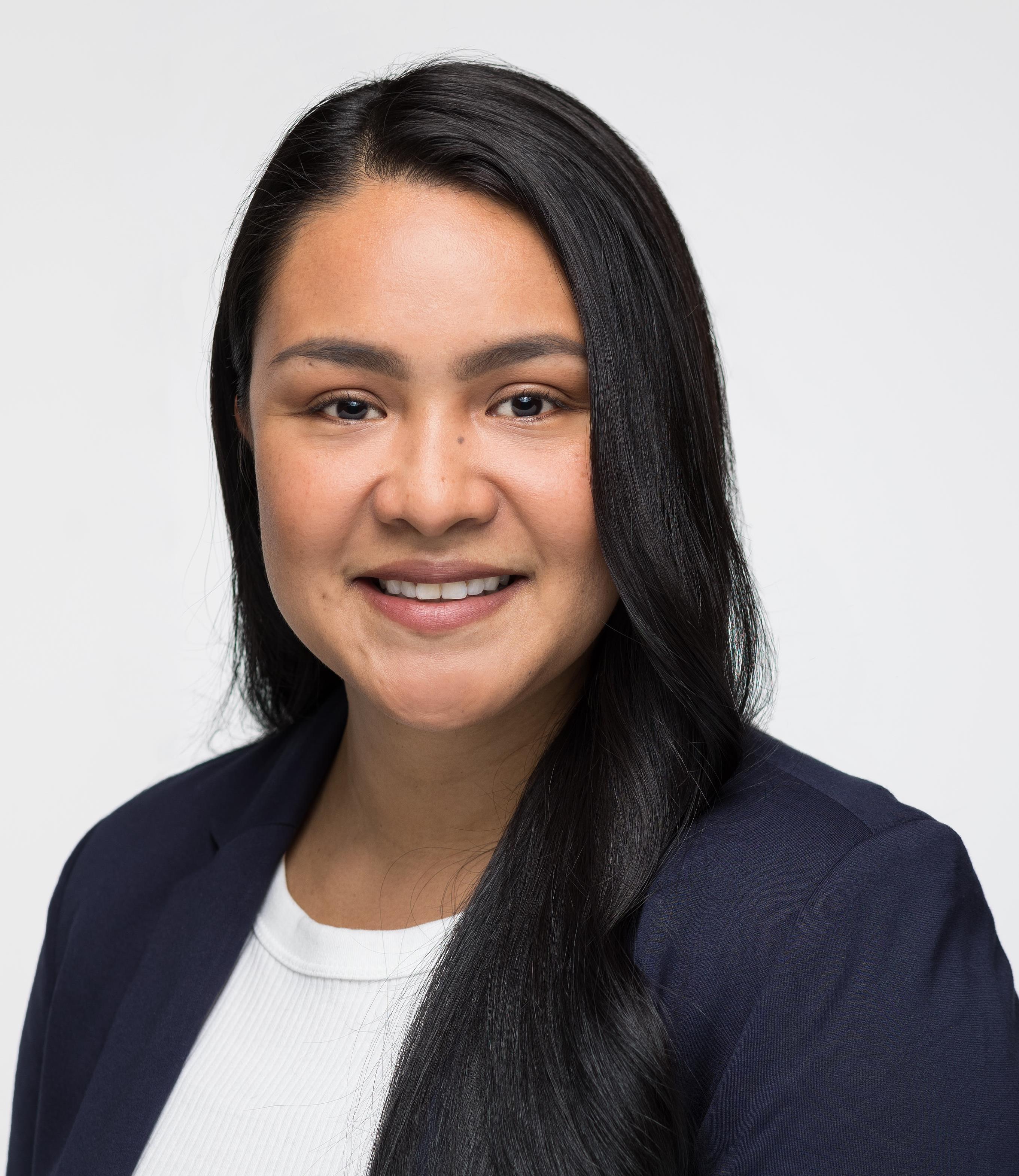 Real Estate Agent Diana M. Serrano Cedarburg, WI