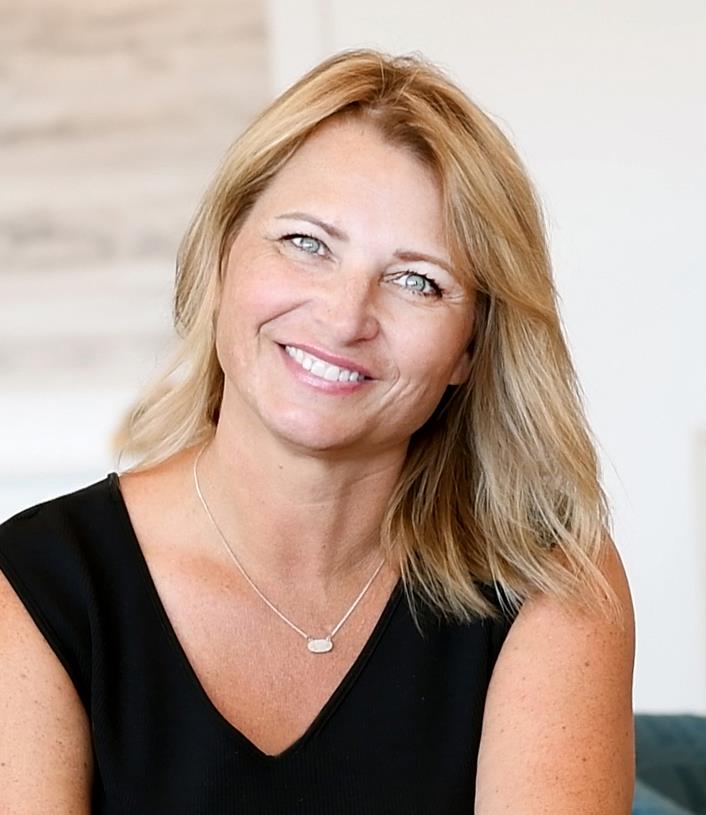 Real Estate Agent Corinne Gabriel Palm Coast, FL