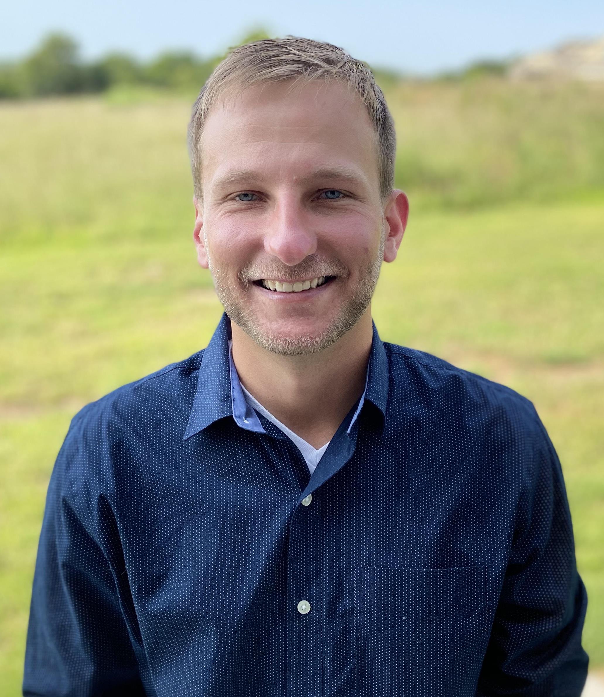 Real Estate Agent Joshua Reazin Lawrence, KS