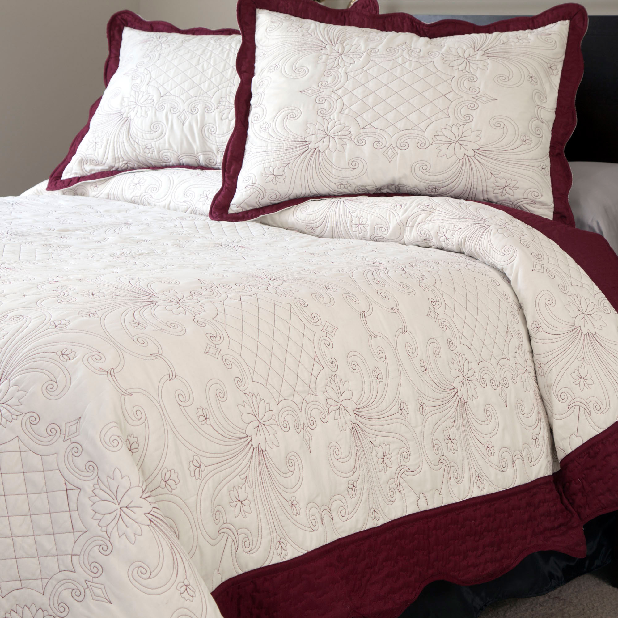 Lavish Home Juliette Embroidered Quilt 3 Pc. Set Tanga