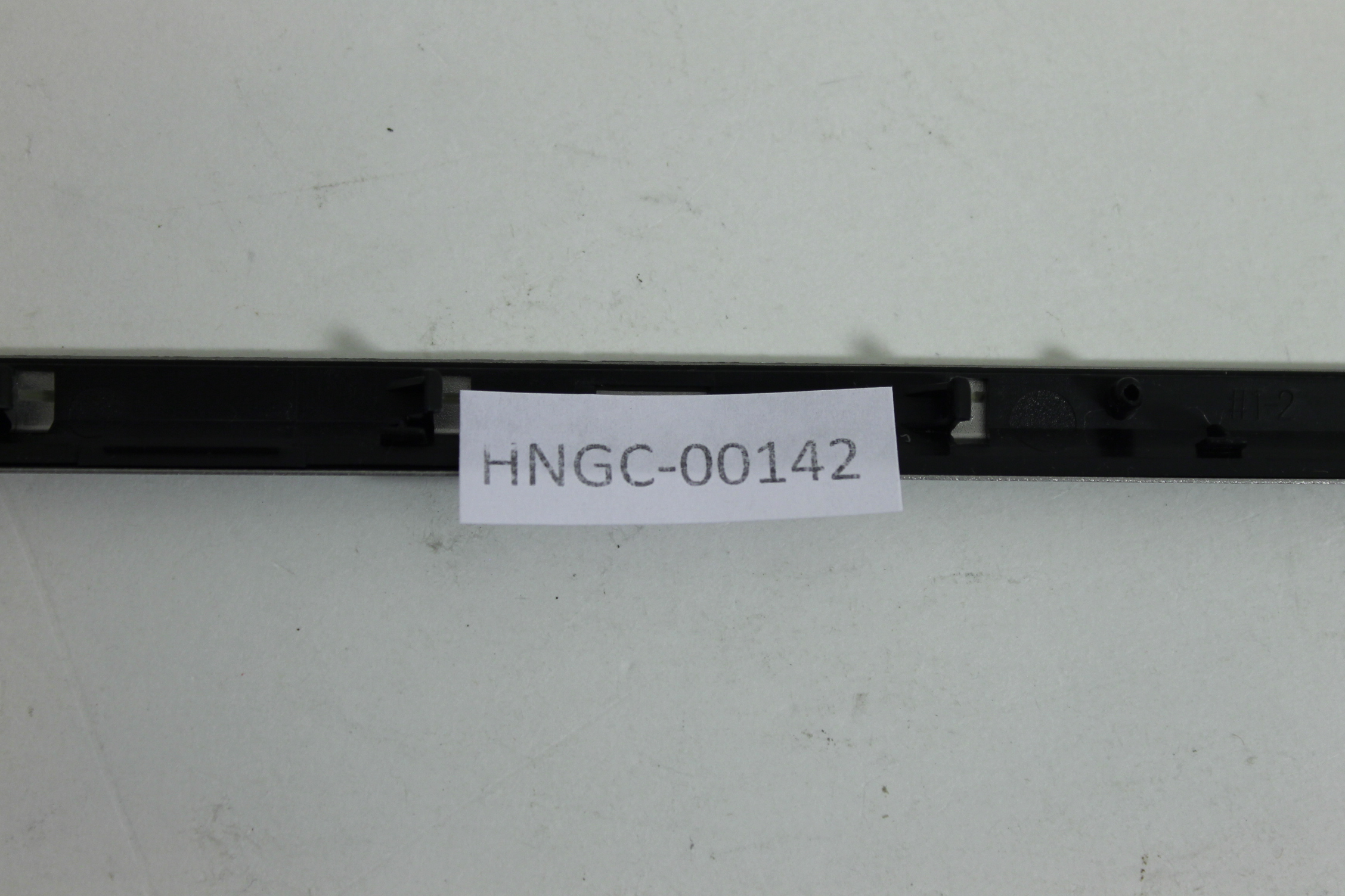 Dell OEM Vostro 3550 Laptop Plastic Hinge Cover Power Button 3550Hinge