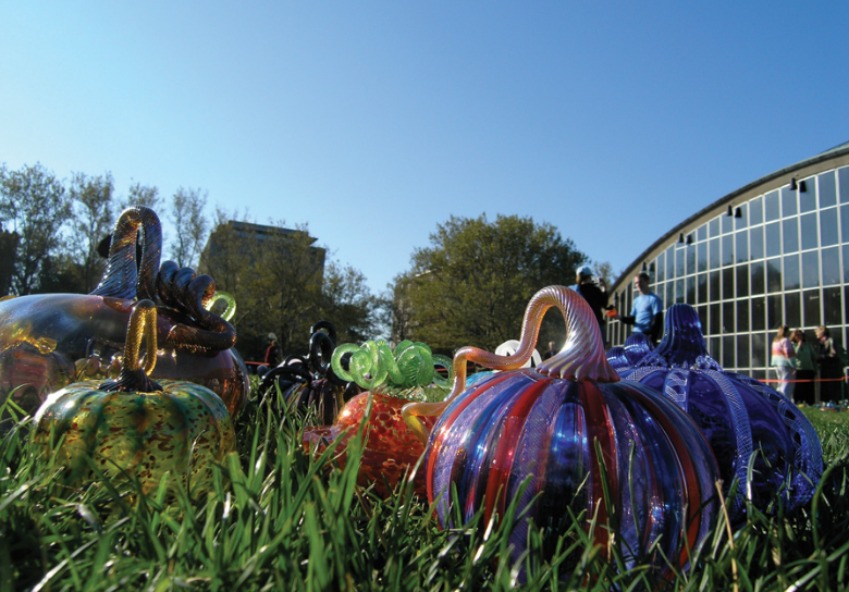 The Uncanny Power of the Glass Pumpkin A closer look at… UrbanGlass