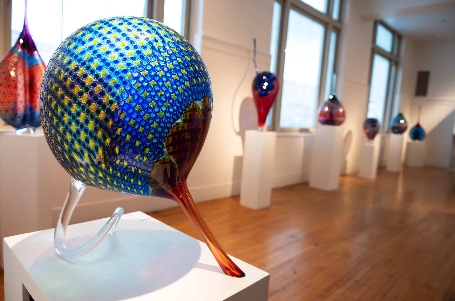 Stephen Rolfe Powell’s legacy lives on in new glass… UrbanGlass