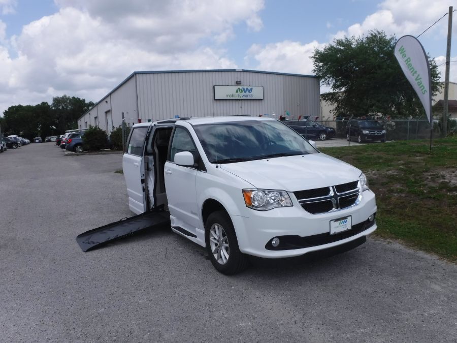 Wheelchair Van New/Used 2018 Dodge Grand Caravan JR362639