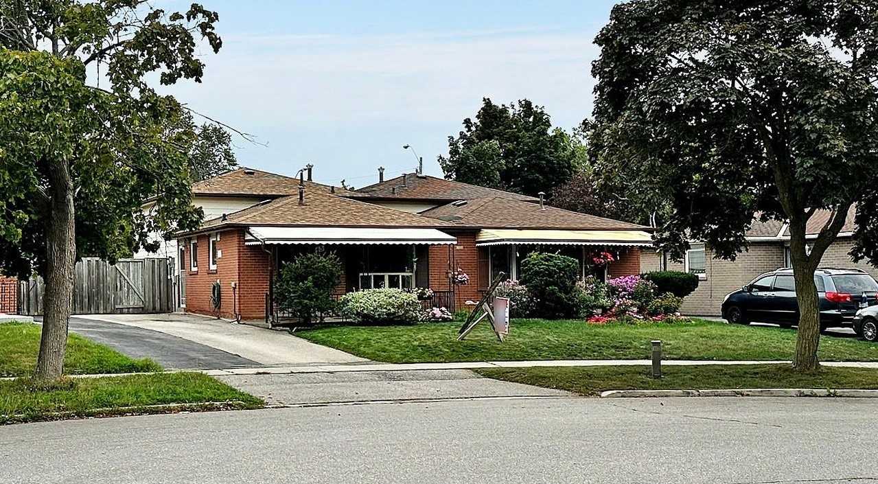 Berner Trail Junior Public School EQAO rating home listings