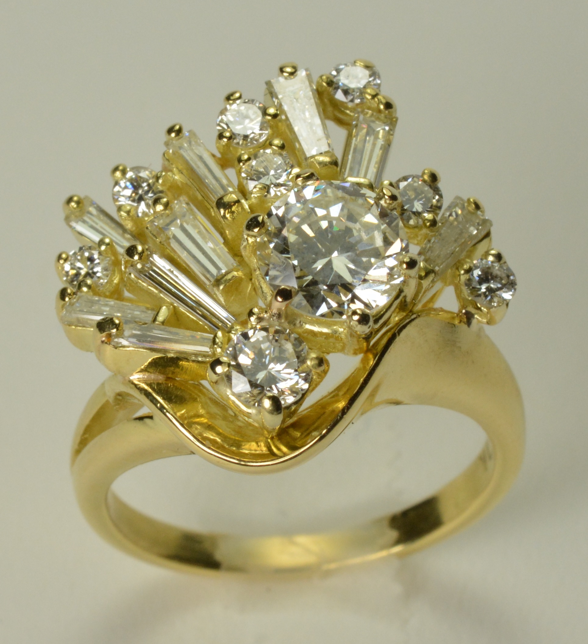 18K Yellow Gold Diamond Cocktail Ring 2.41cts TDW G Color VS Clarity Size 6.5 Tangible